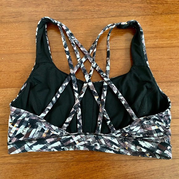 Lululemon Free To Be Serene Bra sz 8
Kaleidoscopic - Picture 2 of 5